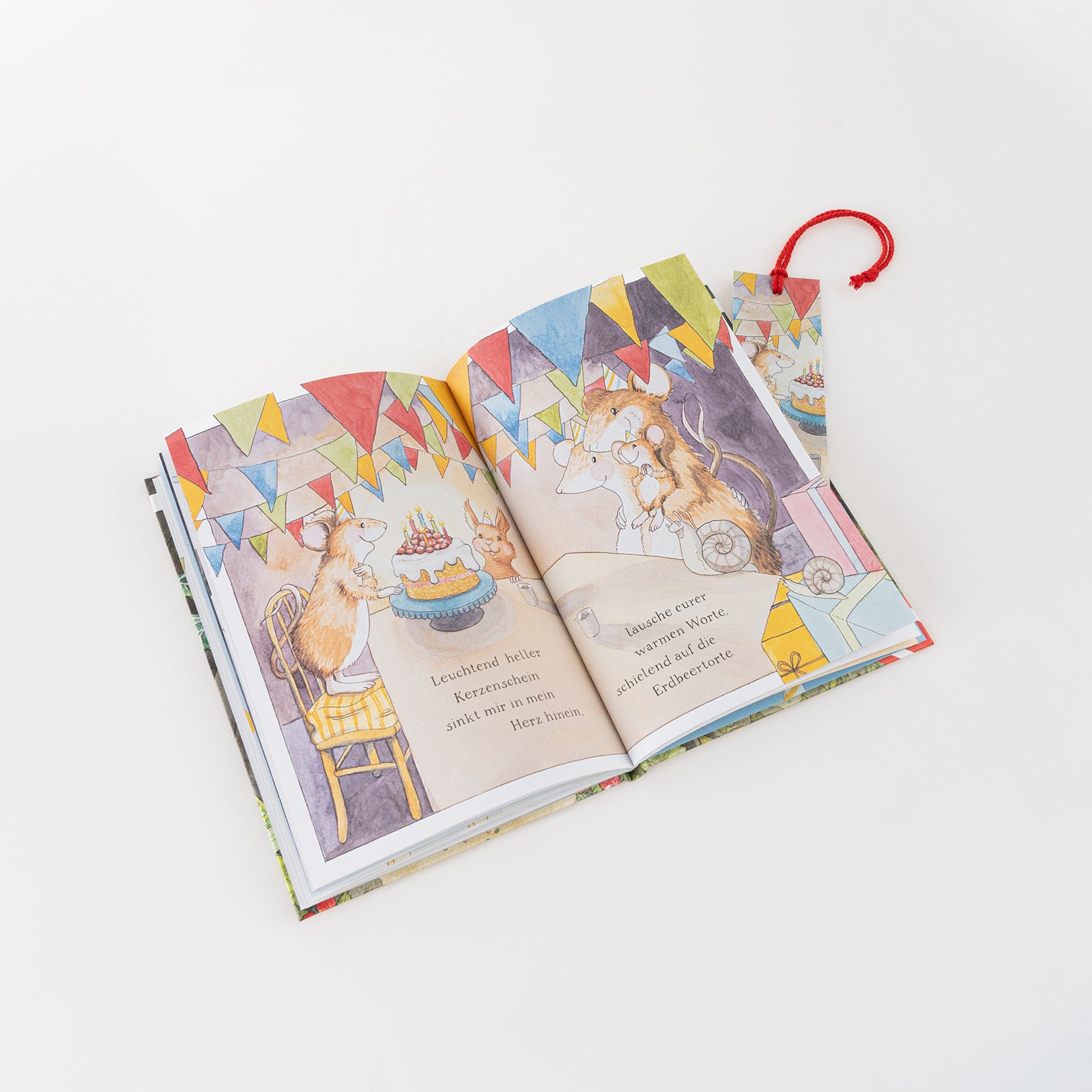 Lesezeichen mit Kordel 